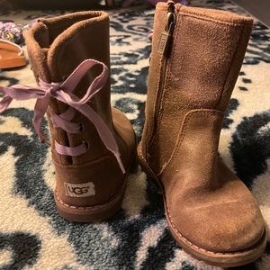 Little kids UGG ribbon boots
